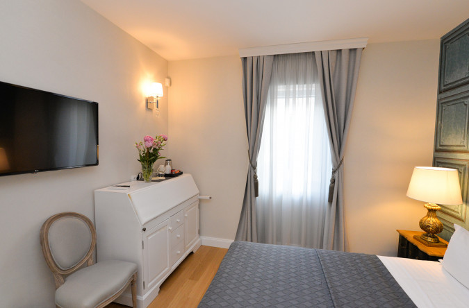 The Duke Split - luxury rooms for rent in the city center of Split Split